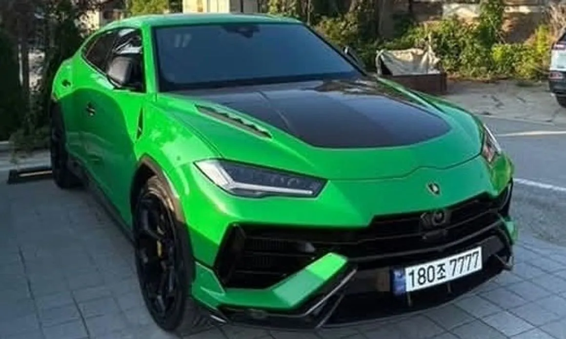 Lamborghini Urus — фото 1