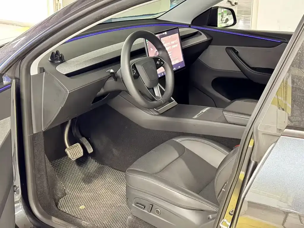 Tesla Model Y — фото 2