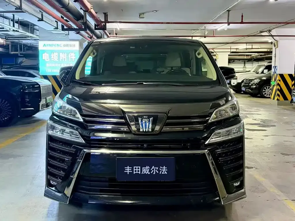 Toyota Vellfire — фото 4