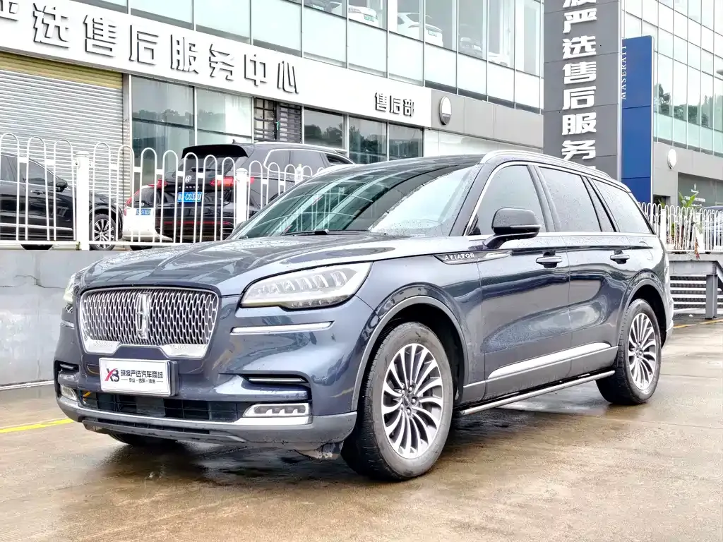 Lincoln Aviator — фото 1