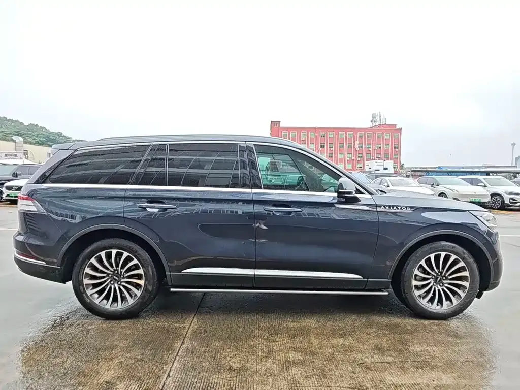 Lincoln Aviator — фото 4
