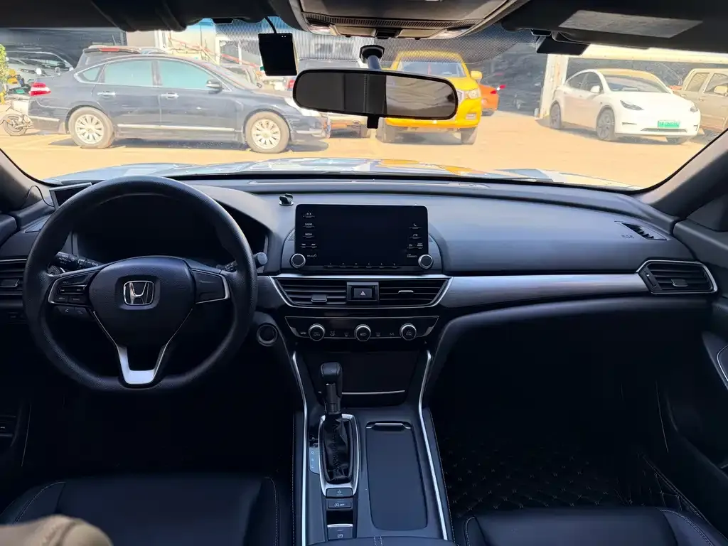 Honda Inspire — фото 2