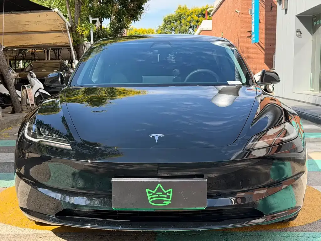 Tesla Model 3 — фото 2