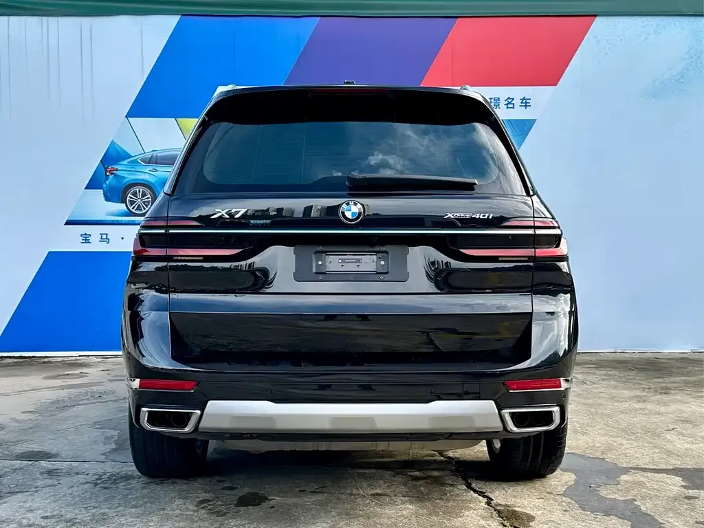 BMW X7 — фото 2