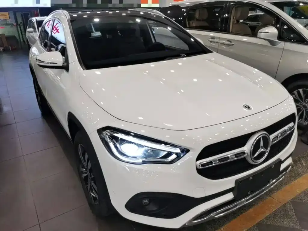 Mercedes-Benz GLA — фото 7