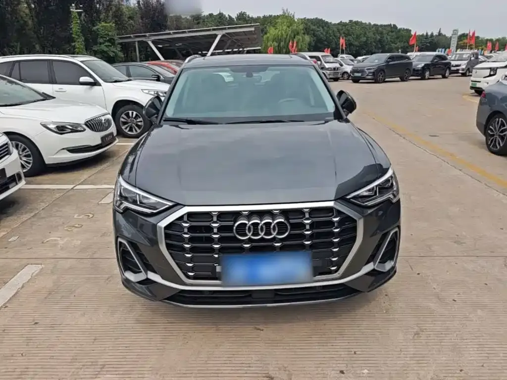 Audi Q3 — фото 3