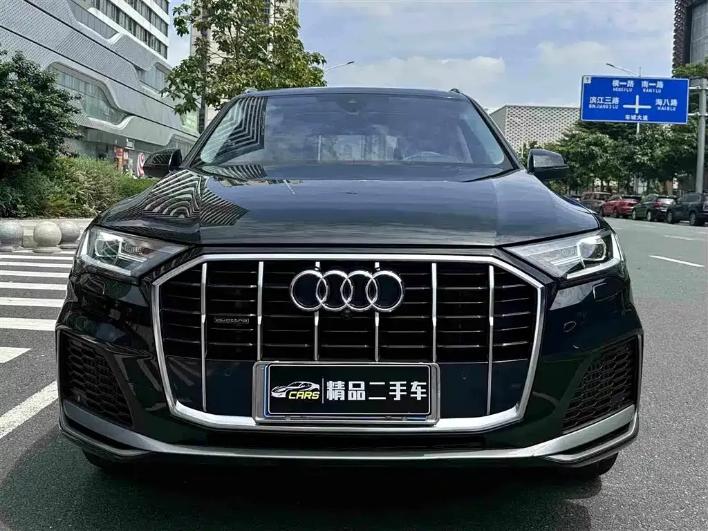 Audi Q7 — фото 6
