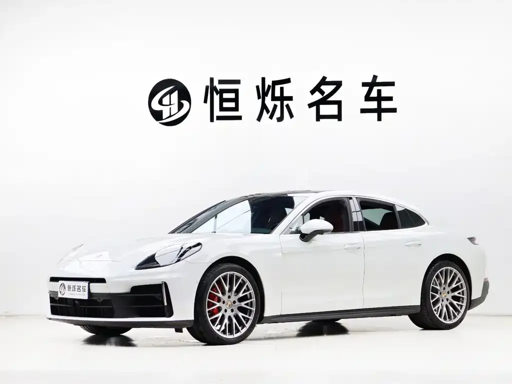 Porsche Panamera — фото 1