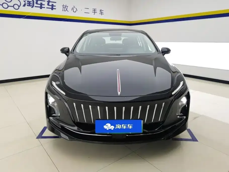 Hongqi E-QM5 — фото 2