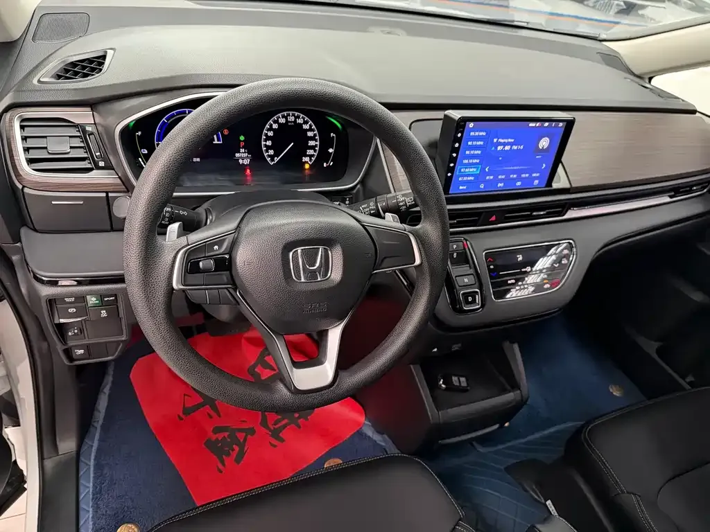 Honda Odyssey — фото 10