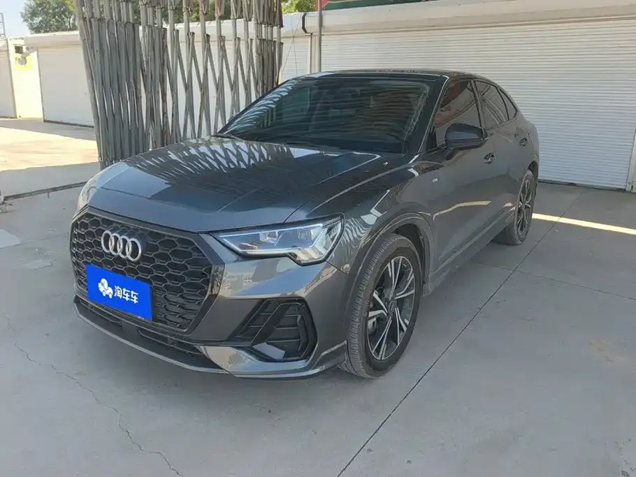 Audi Q3 Sportback — фото 1