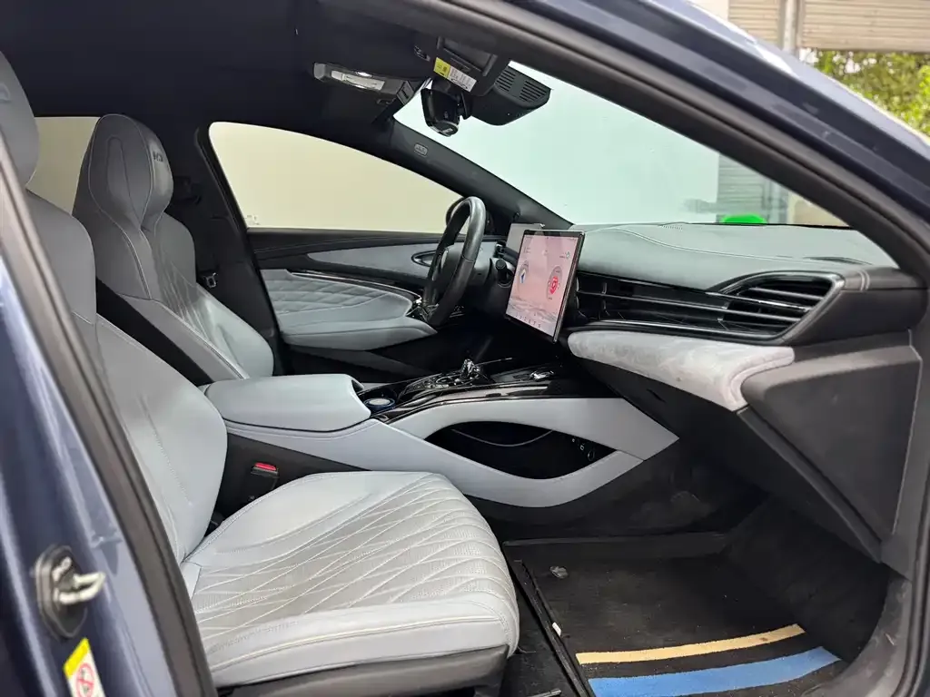 BYD Seal — фото 9