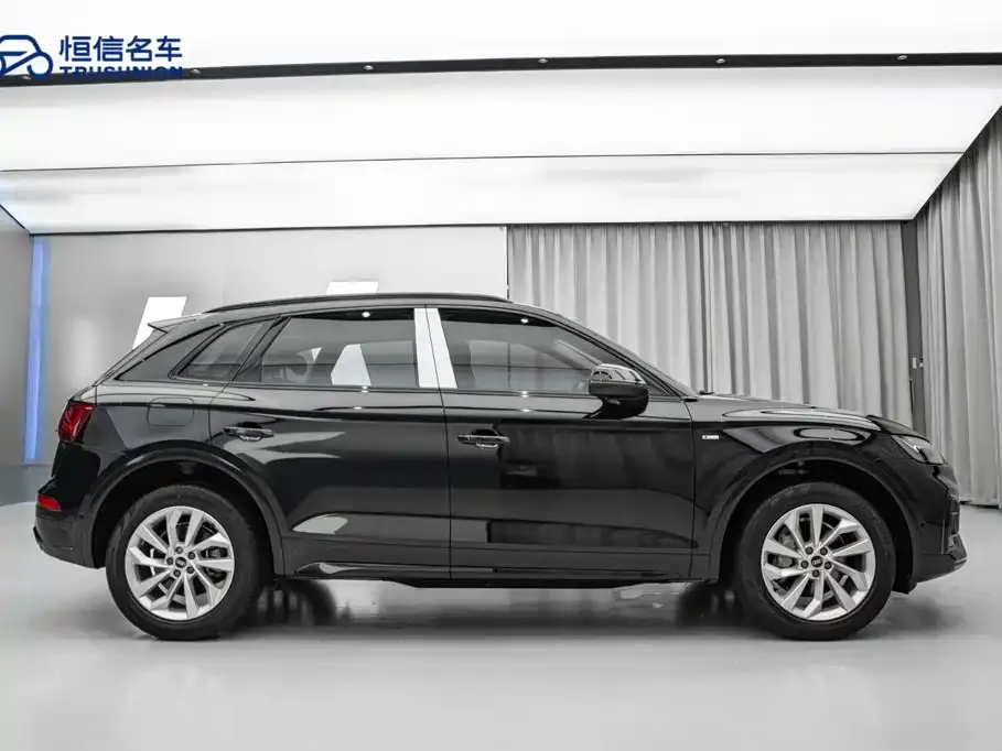 Audi Q5L — фото 3