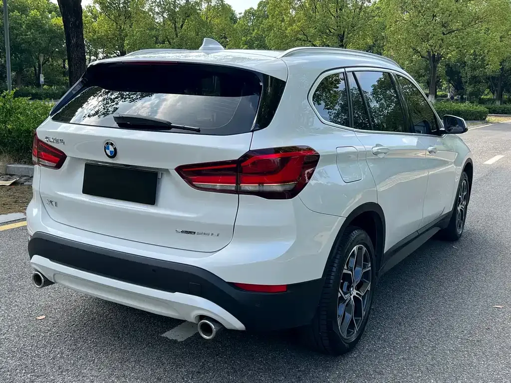 BMW X1 — фото 4