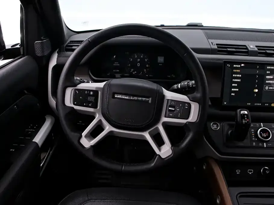 Land Rover Defender — фото 10