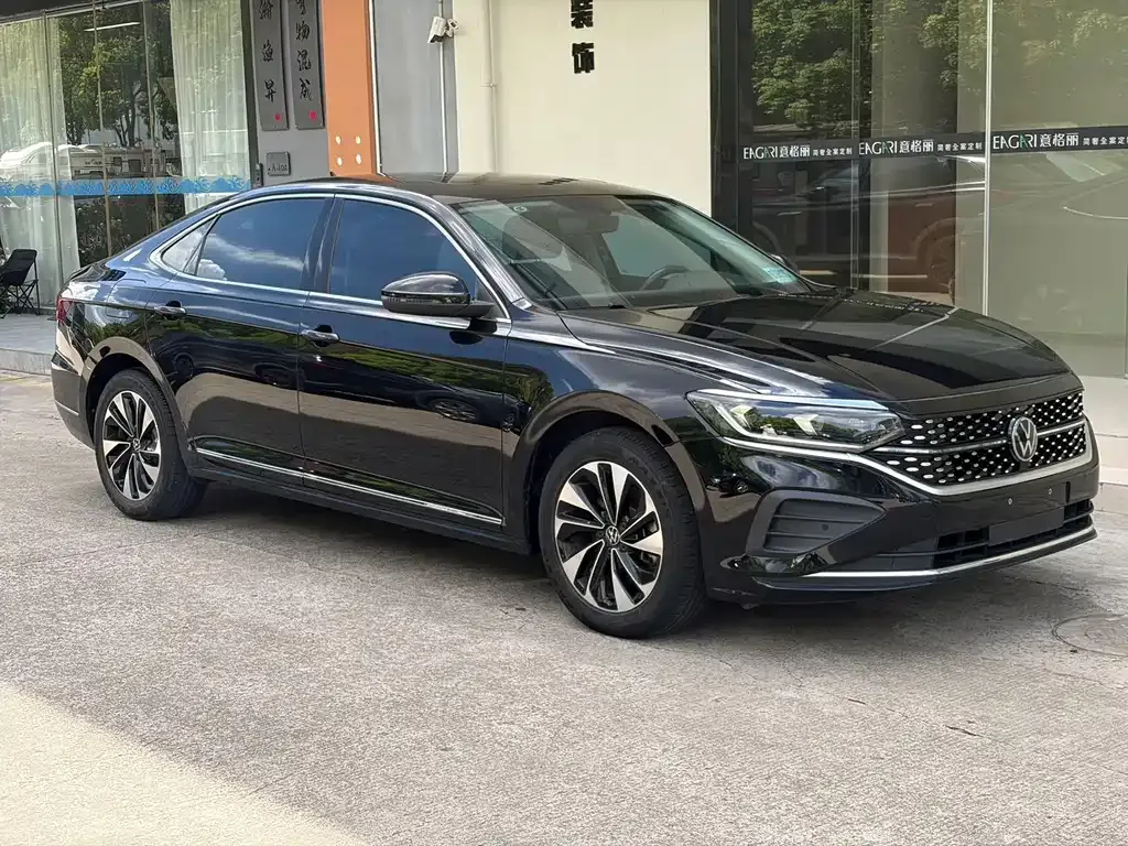Volkswagen Passat — фото 6