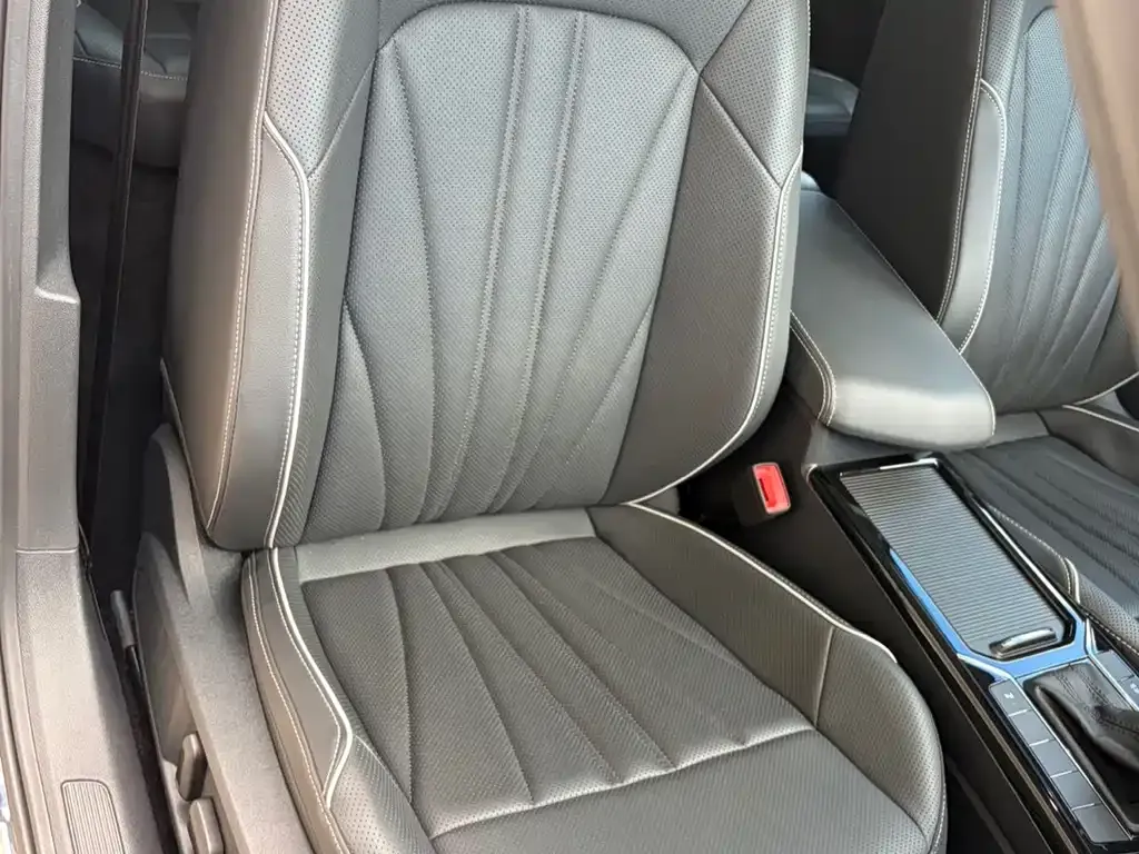 Volkswagen Passat — фото 3