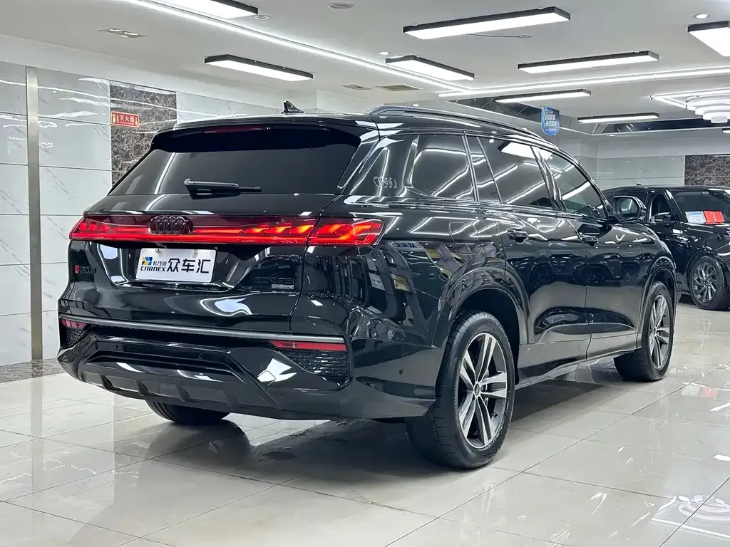 Audi Q6 — фото 10