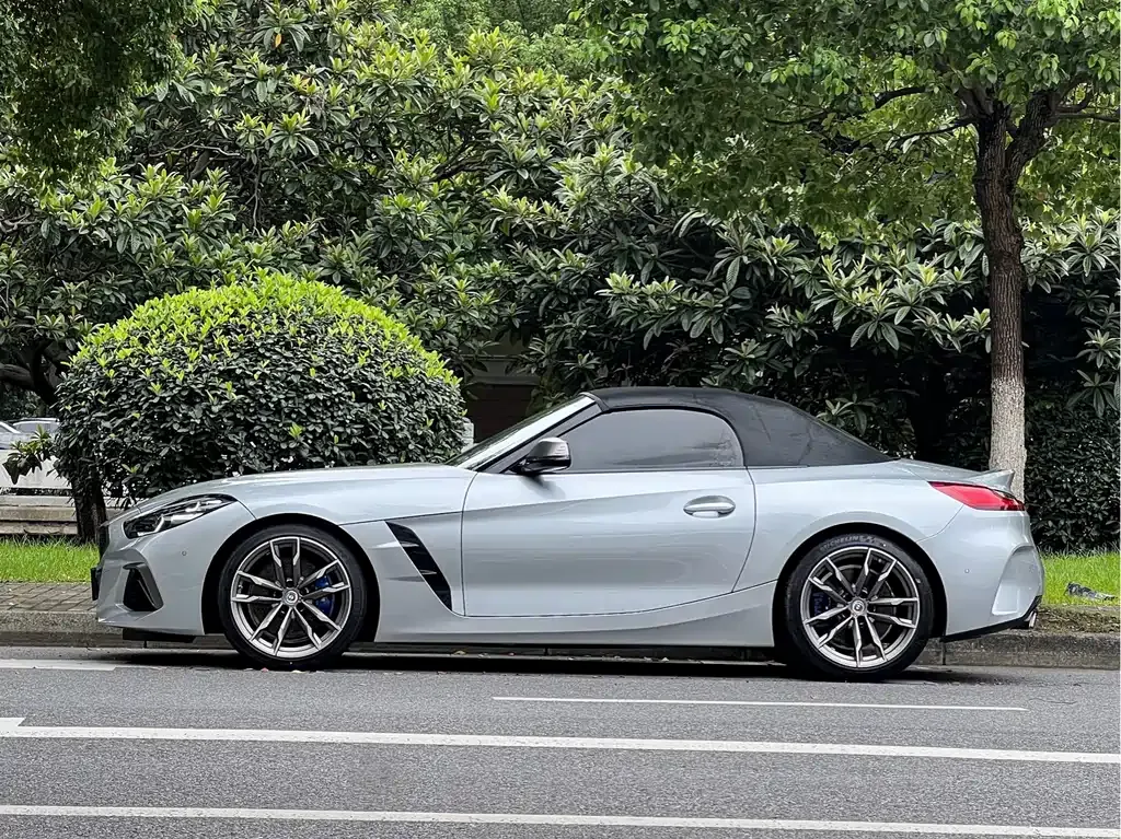 BMW Z4 — фото 10