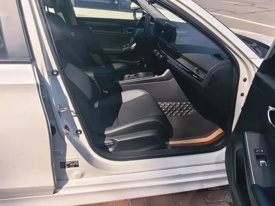 Honda Civic — фото 10