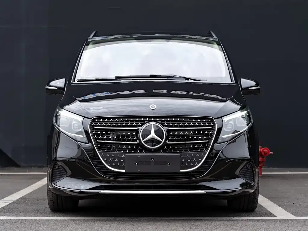 Mercedes-Benz V-Class — фото 9