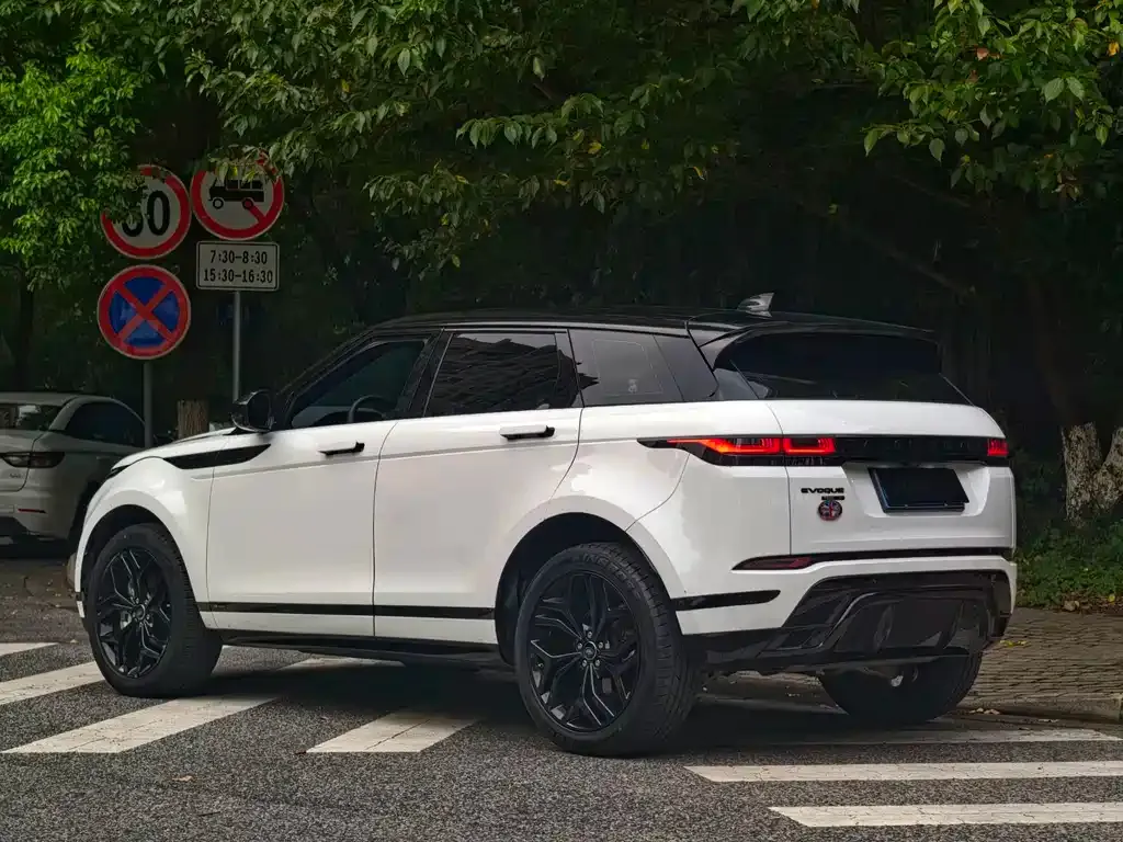 Land Rover Evoque — фото 9