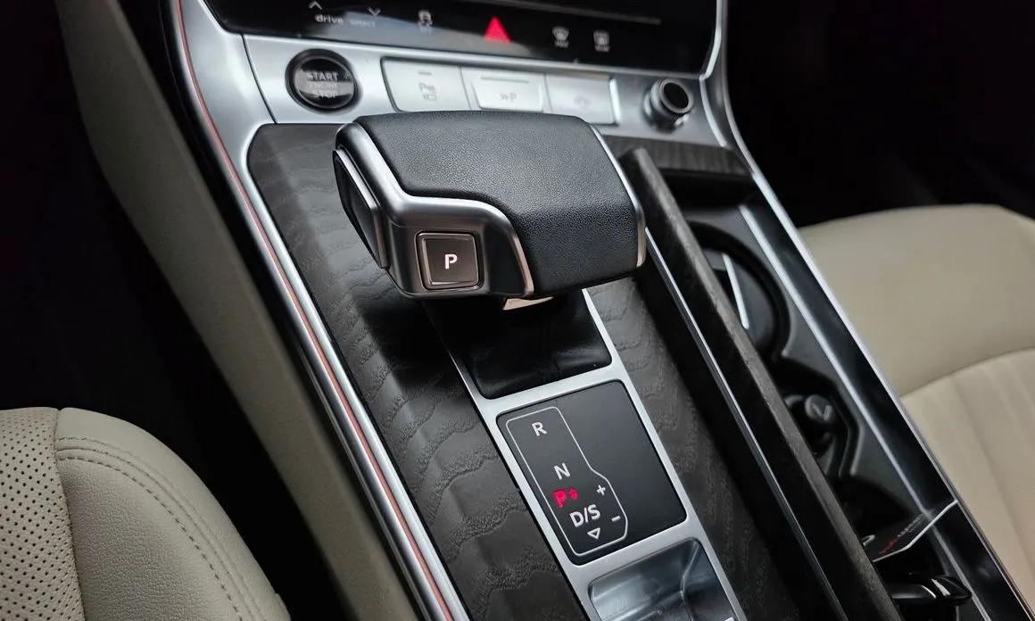 Audi A6 — фото 9