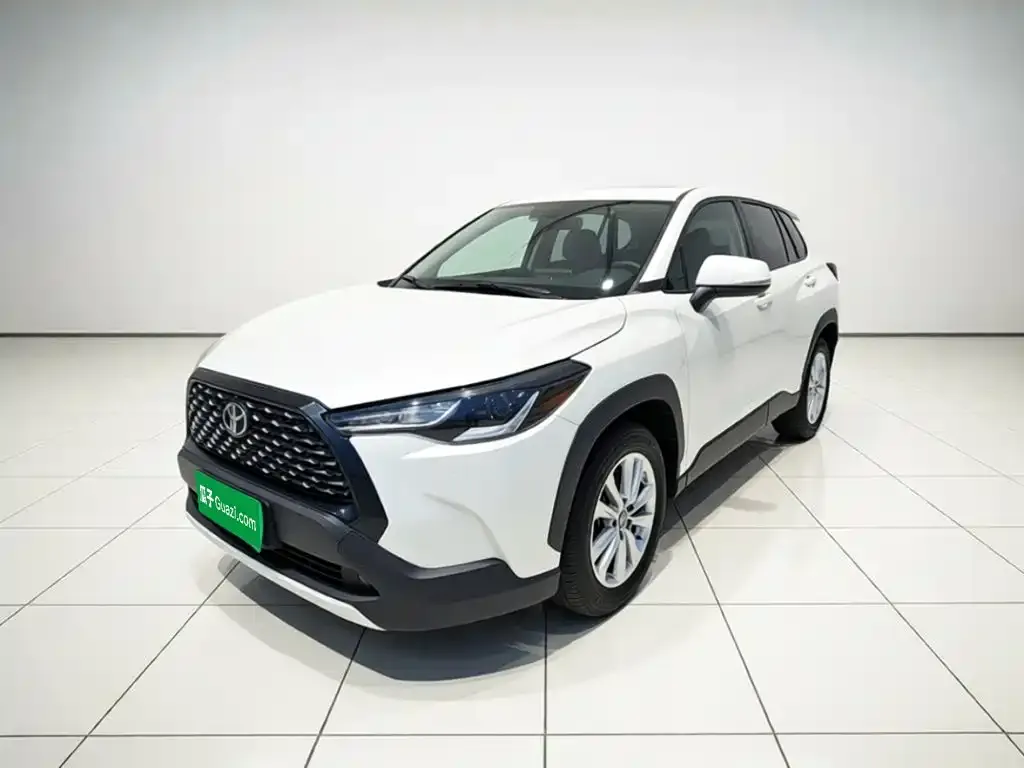 Toyota Corolla Cross — фото 1