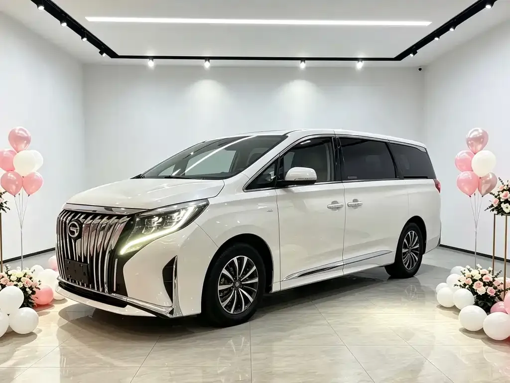 GAC Motor Trumpchi M8 — фото 1