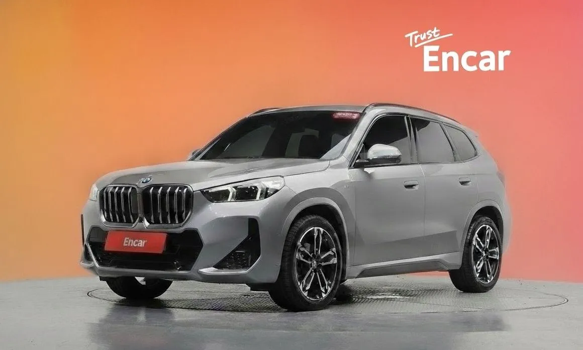 BMW X1 — фото 1