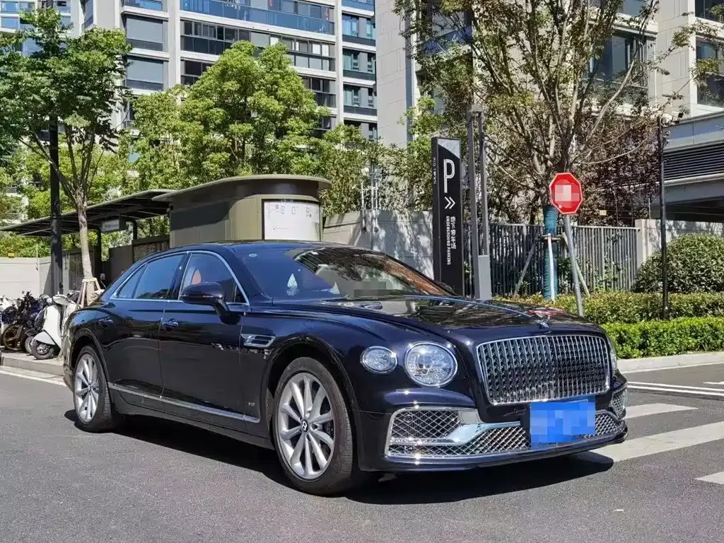 Bentley Flying Spur — фото 7