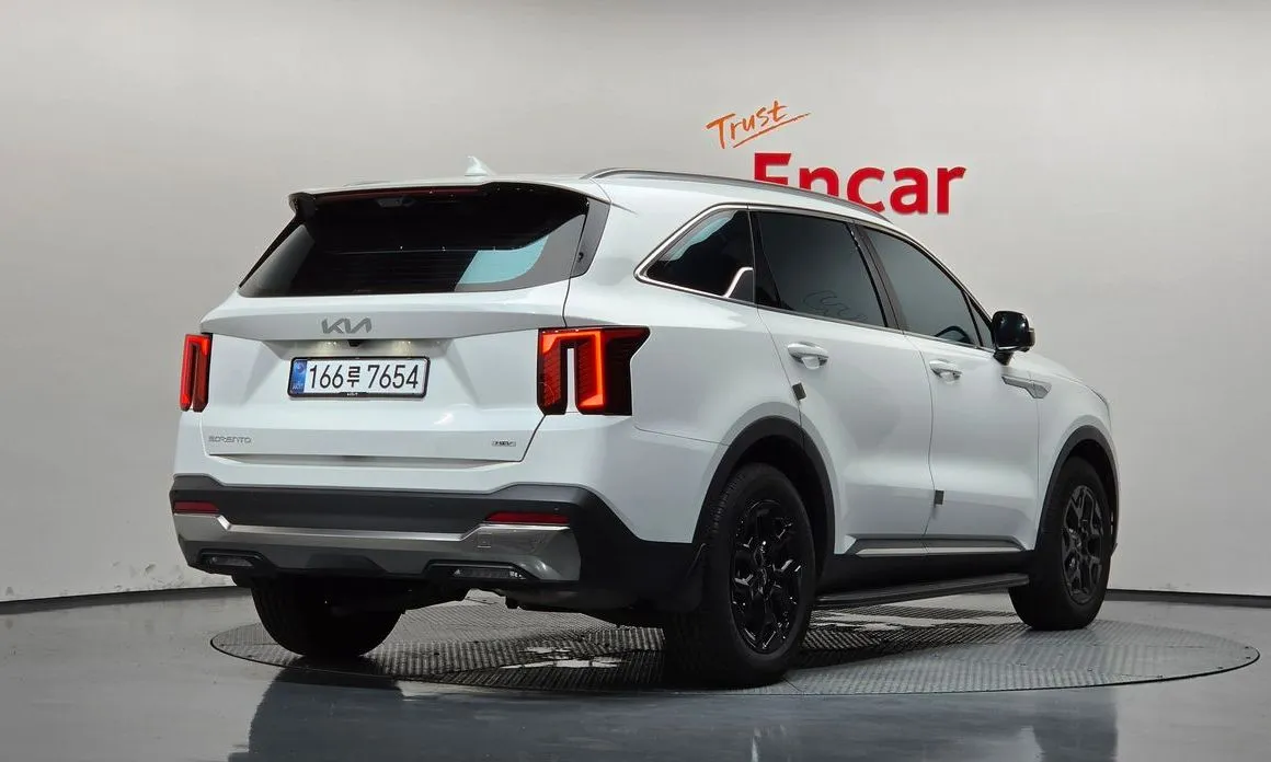 Kia Sorento — фото 4