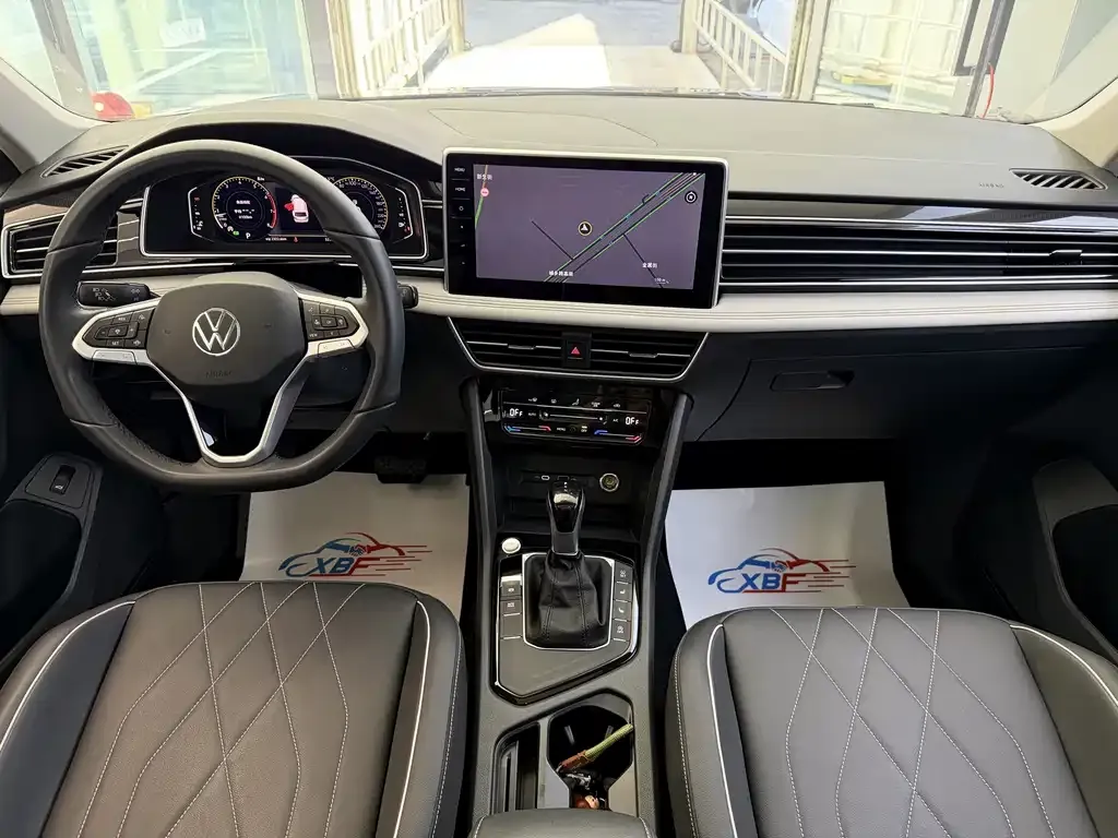 Volkswagen Tiguan L — фото 3