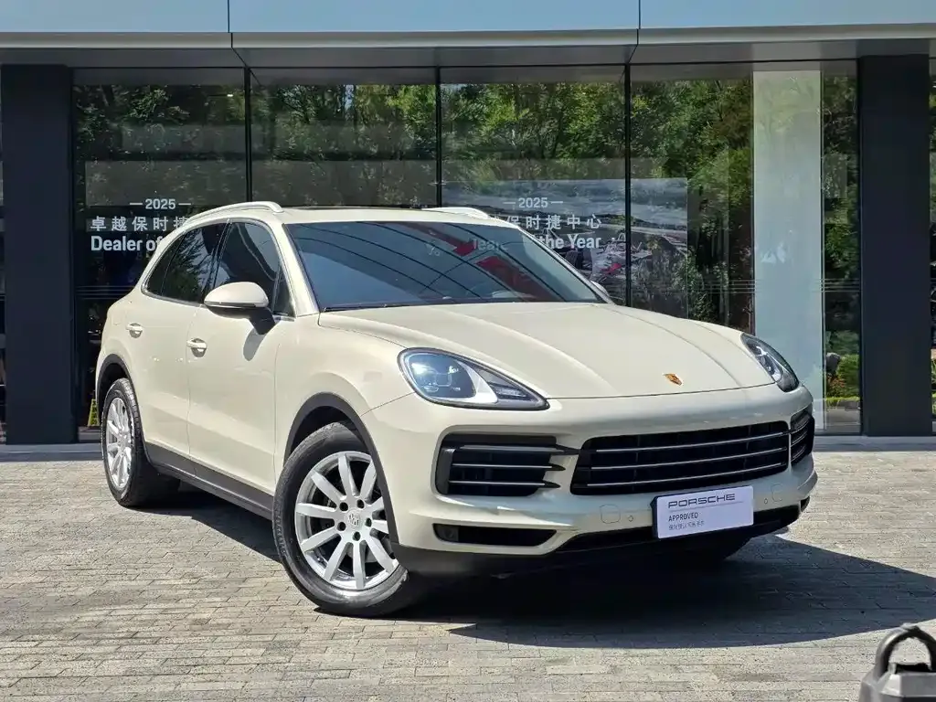 Porsche Cayenne — фото 8