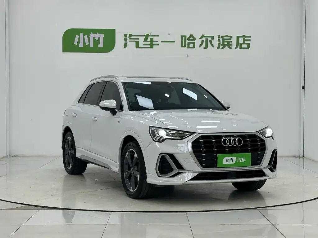 Audi Q3 — фото 10