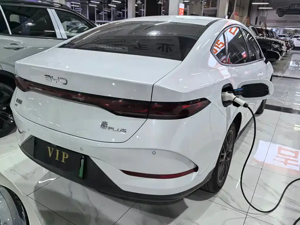 BYD Qin PLUS — фото 8