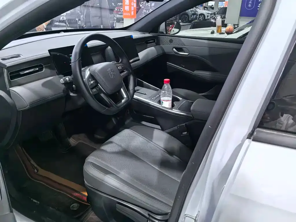 BYD Qin PLUS — фото 10
