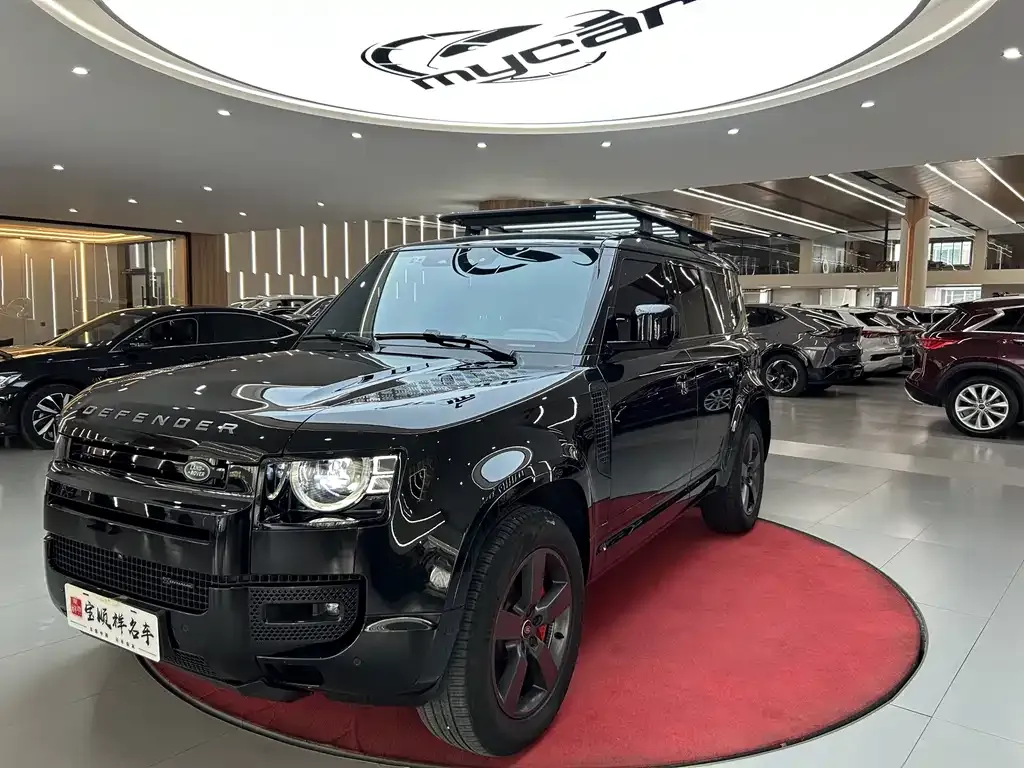 Land Rover Defender — фото 1