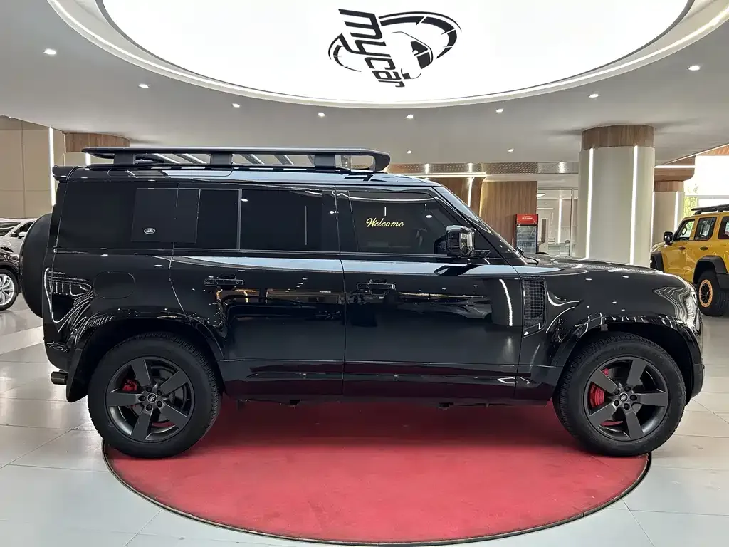 Land Rover Defender — фото 10