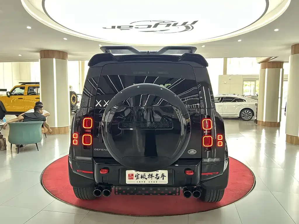 Land Rover Defender — фото 9