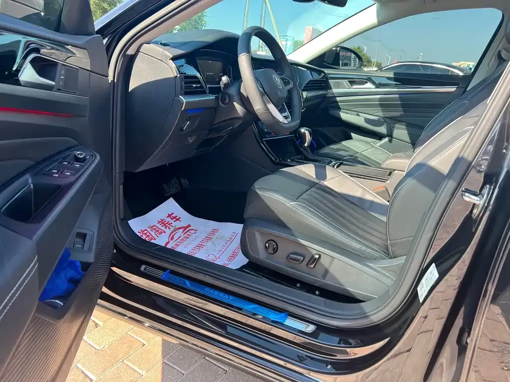 Volkswagen Passat — фото 7