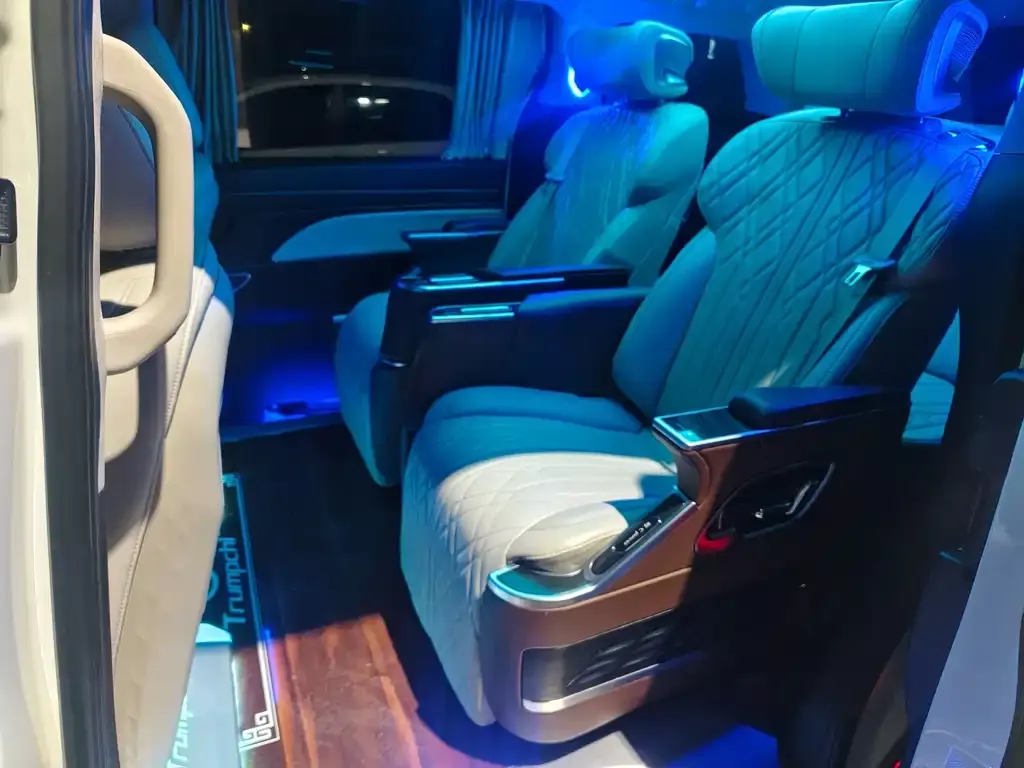 GAC Motor Trumpchi M8 — фото 10