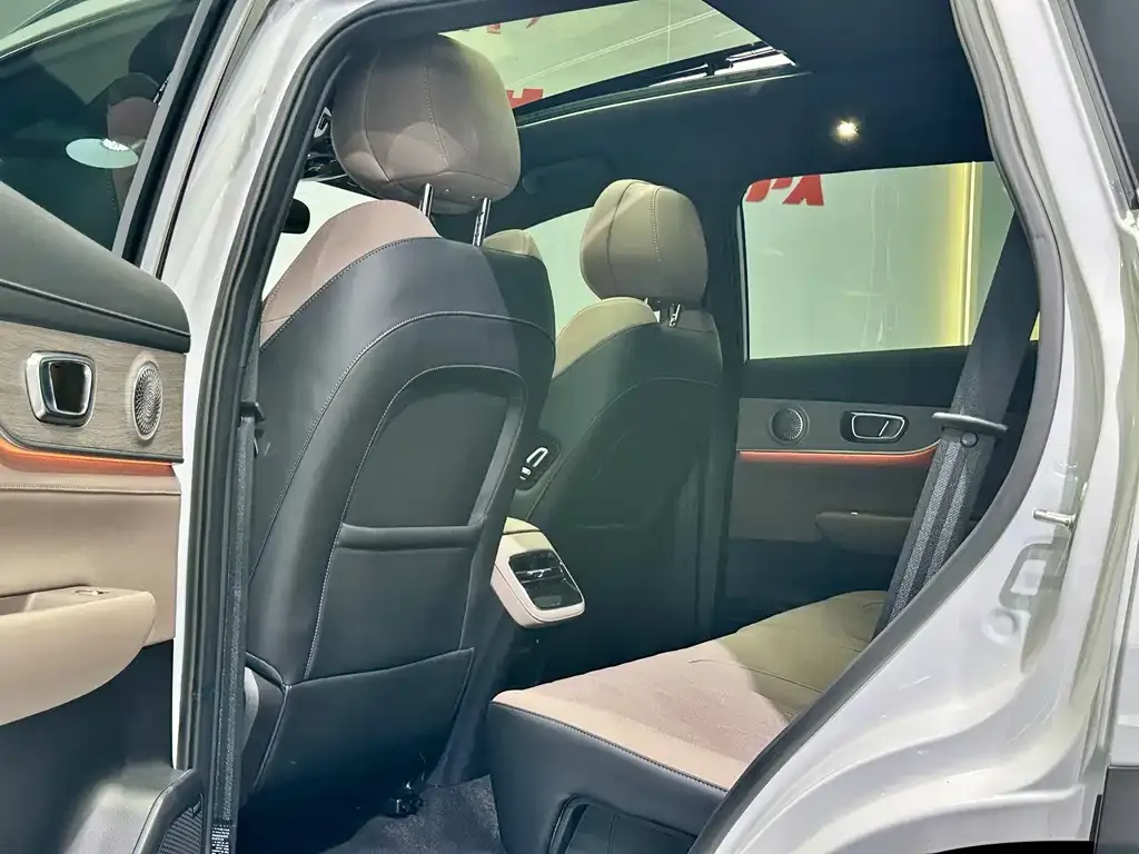 Chery Tiggo 8 PLUS — фото 9