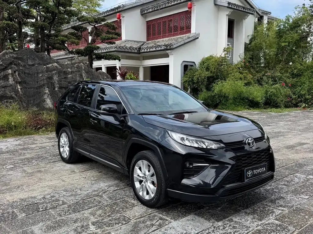 Toyota Wildlander — фото 10