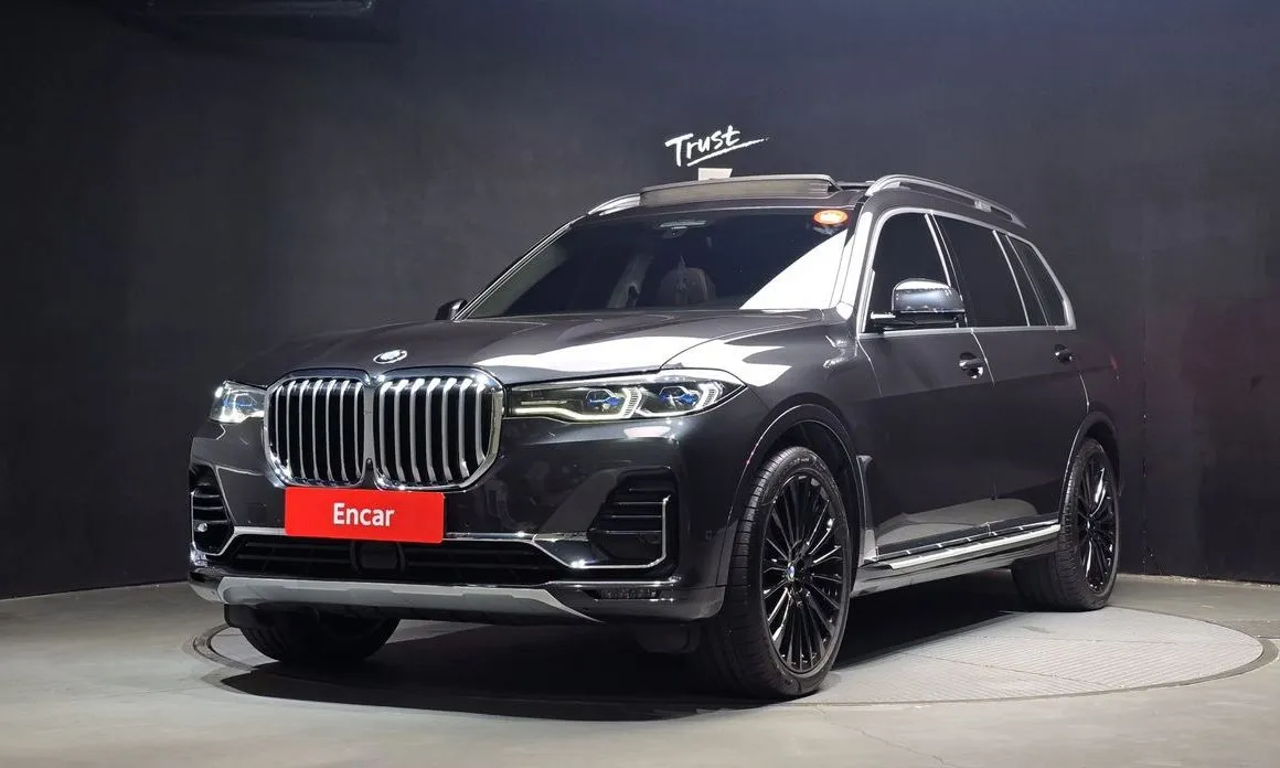 BMW X7 — фото 1