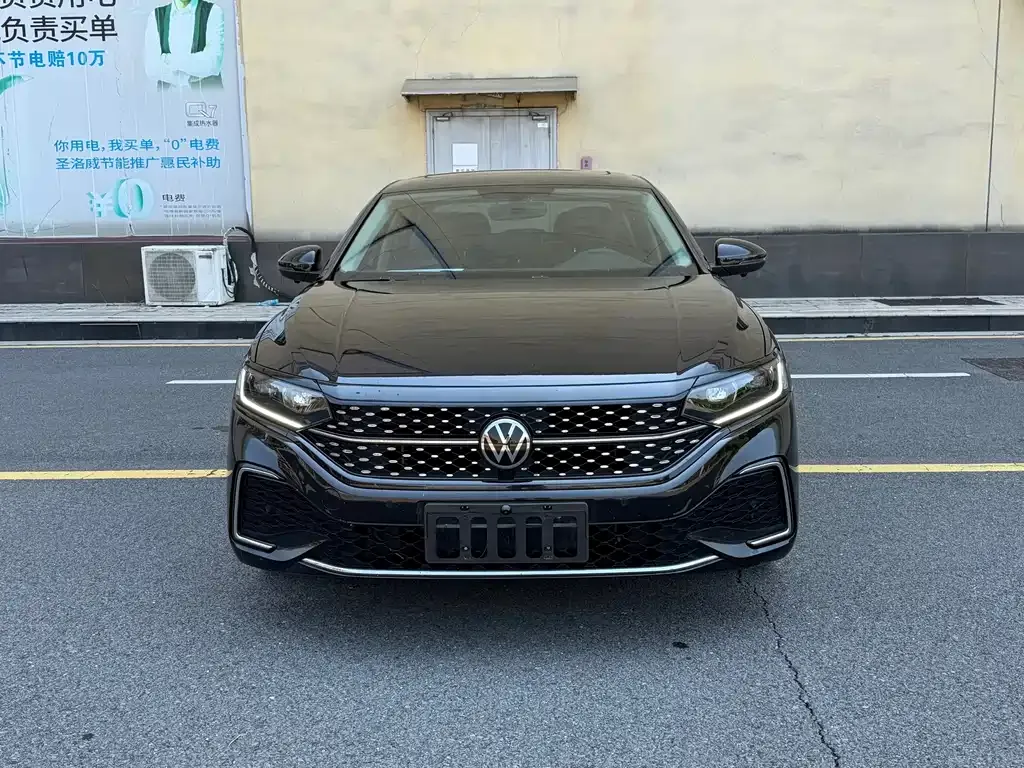 Volkswagen Passat — фото 8