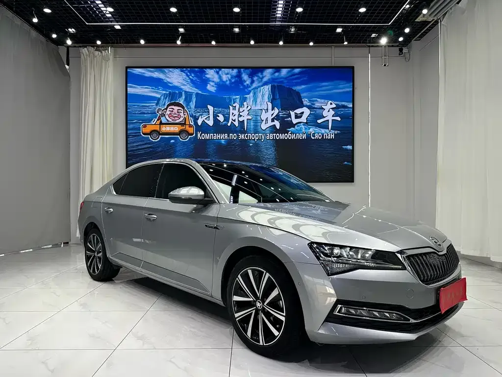 Skoda Superb — фото 3