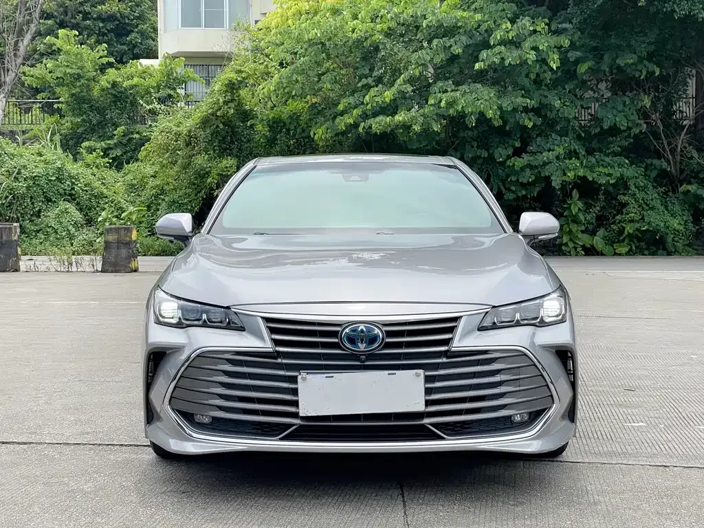 Toyota Avalon — фото 9