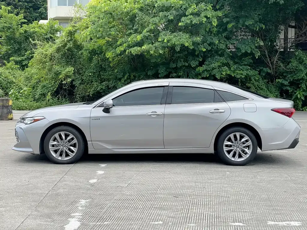 Toyota Avalon — фото 3