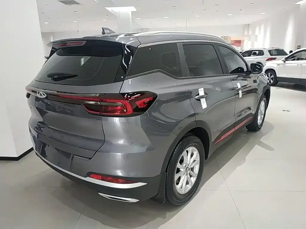 Chery Tiggo 7 — фото 7